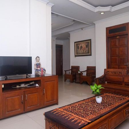 Urbanview Hotel Pondok Anggun Yogyakarta By Reddoorz Maguwo Экстерьер фото