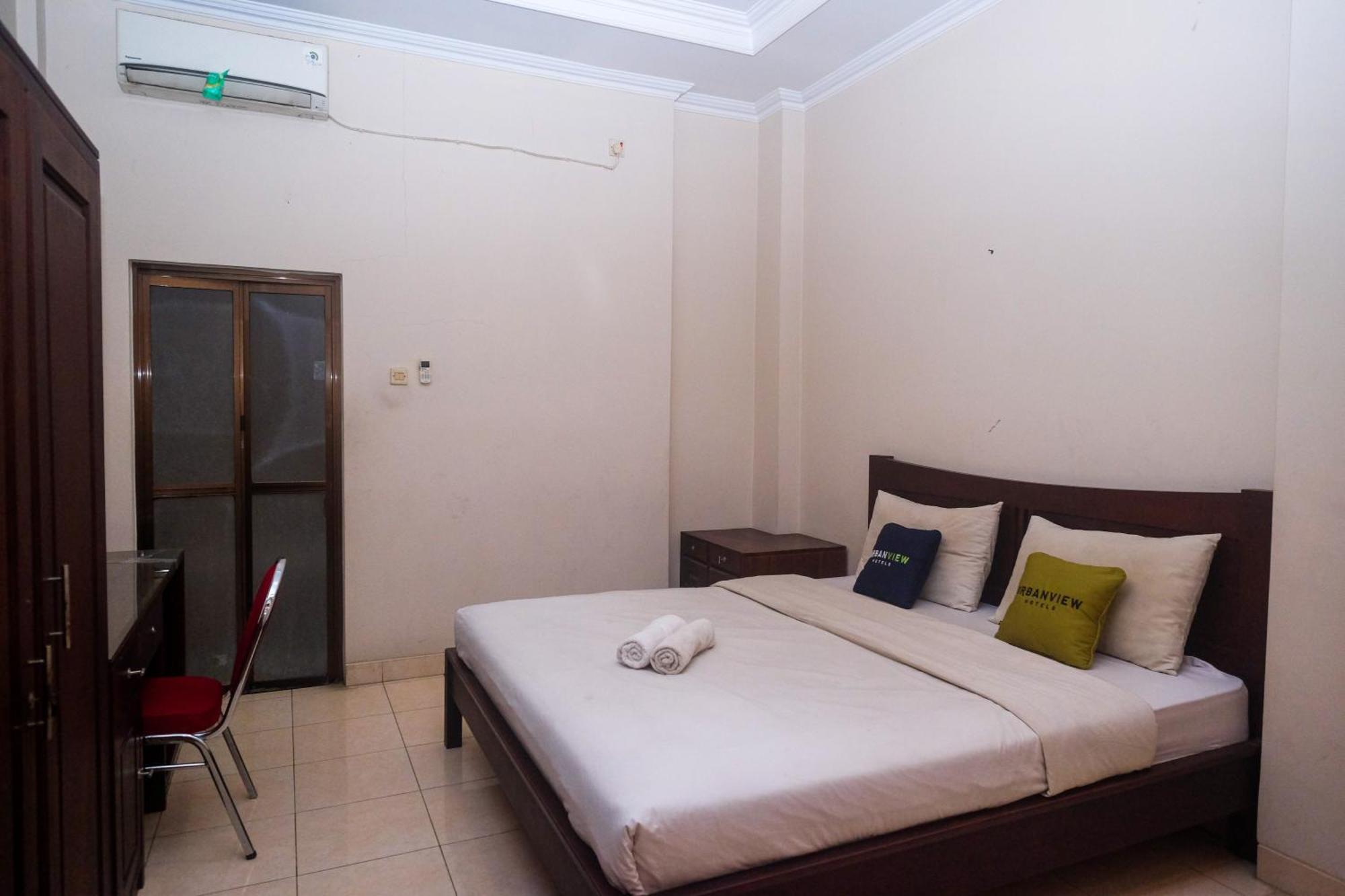 Urbanview Hotel Pondok Anggun Yogyakarta By Reddoorz Maguwo Экстерьер фото