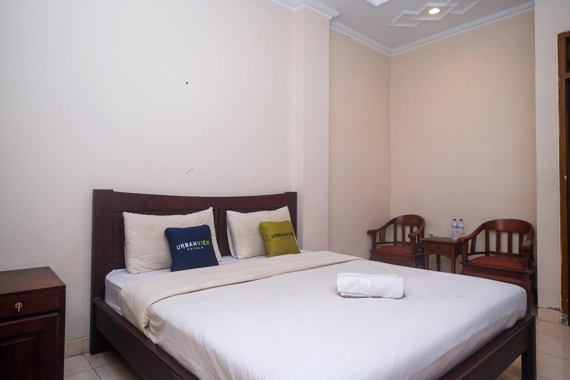 Urbanview Hotel Pondok Anggun Yogyakarta By Reddoorz Maguwo Экстерьер фото