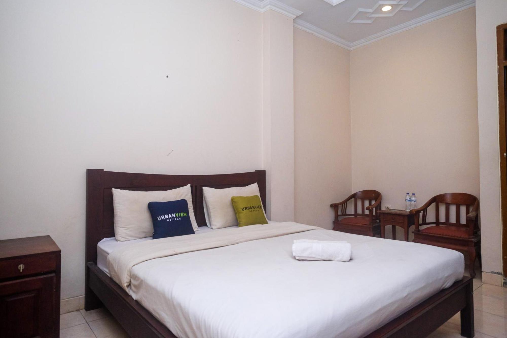 Urbanview Hotel Pondok Anggun Yogyakarta By Reddoorz Maguwo Экстерьер фото