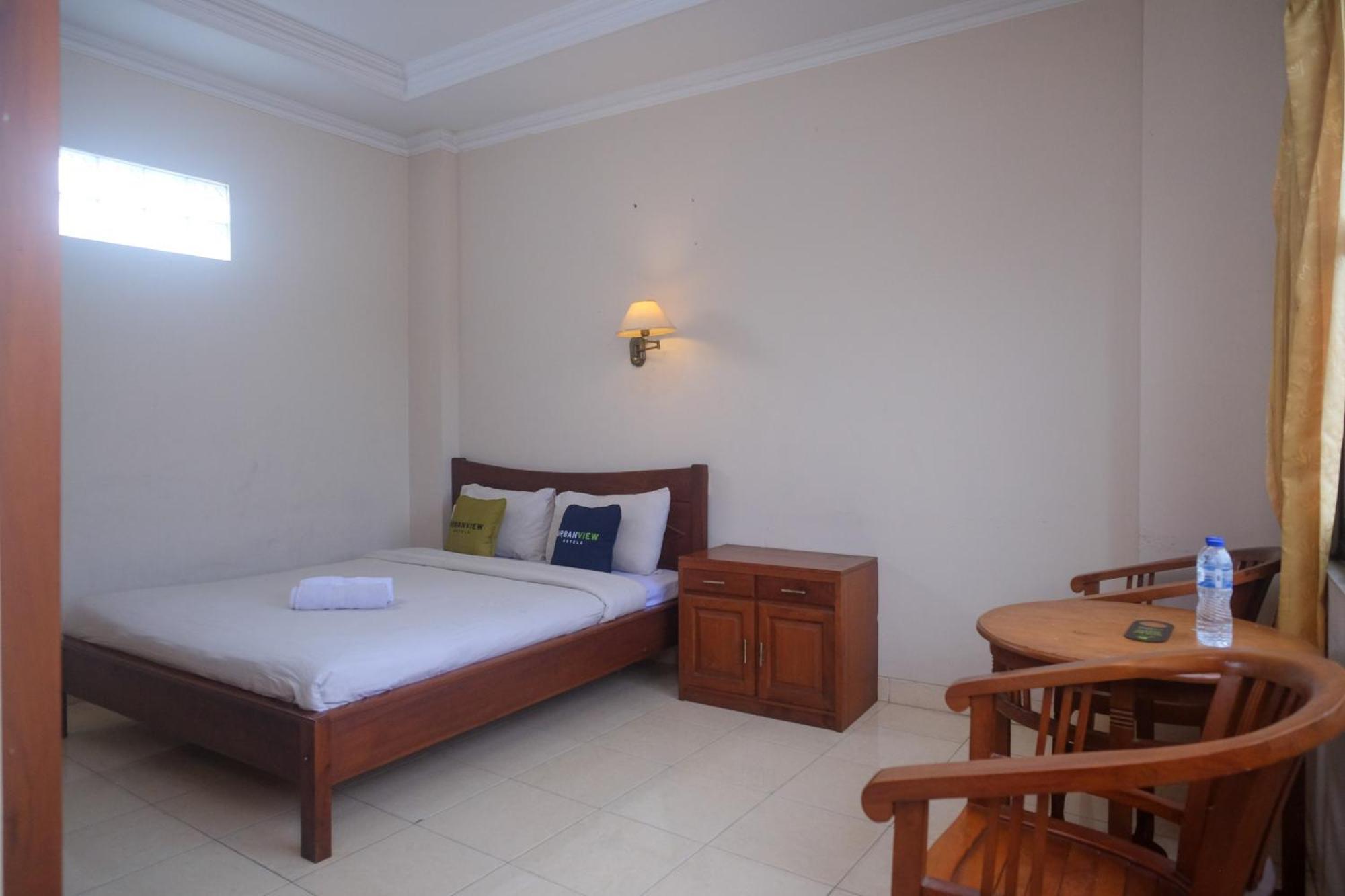 Urbanview Hotel Pondok Anggun Yogyakarta By Reddoorz Maguwo Экстерьер фото