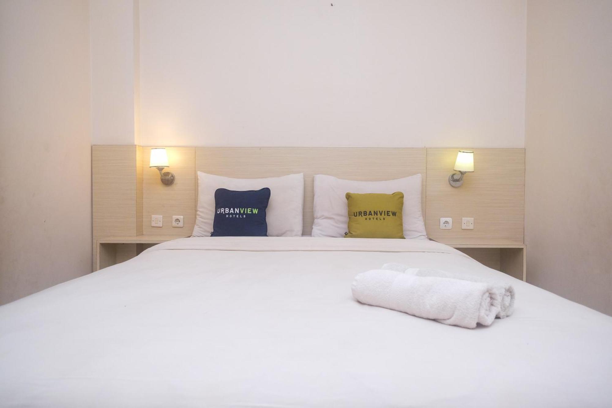 Urbanview Hotel Pondok Anggun Yogyakarta By Reddoorz Maguwo Экстерьер фото