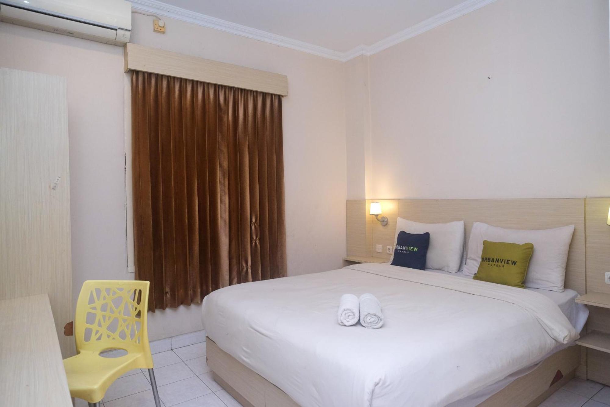 Urbanview Hotel Pondok Anggun Yogyakarta By Reddoorz Maguwo Экстерьер фото