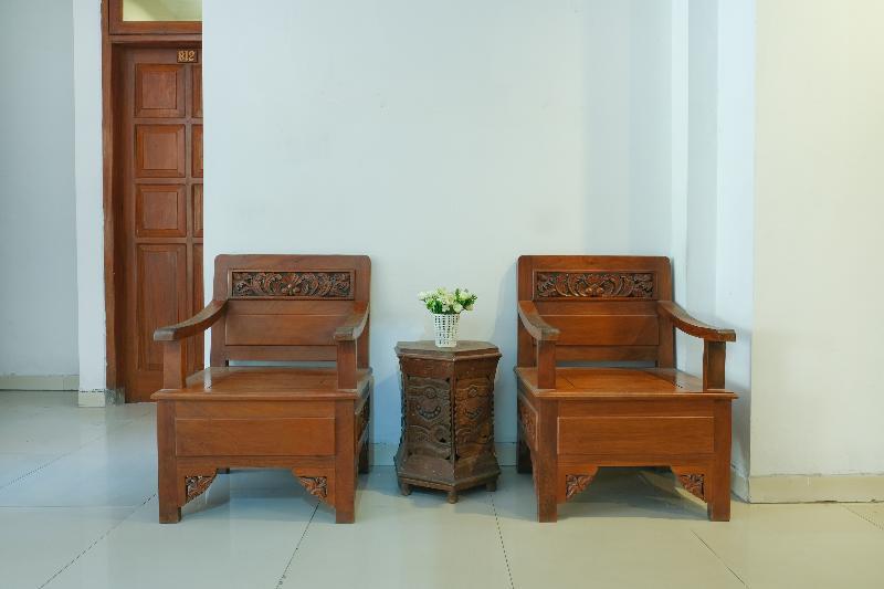 Urbanview Hotel Pondok Anggun Yogyakarta By Reddoorz Maguwo Экстерьер фото